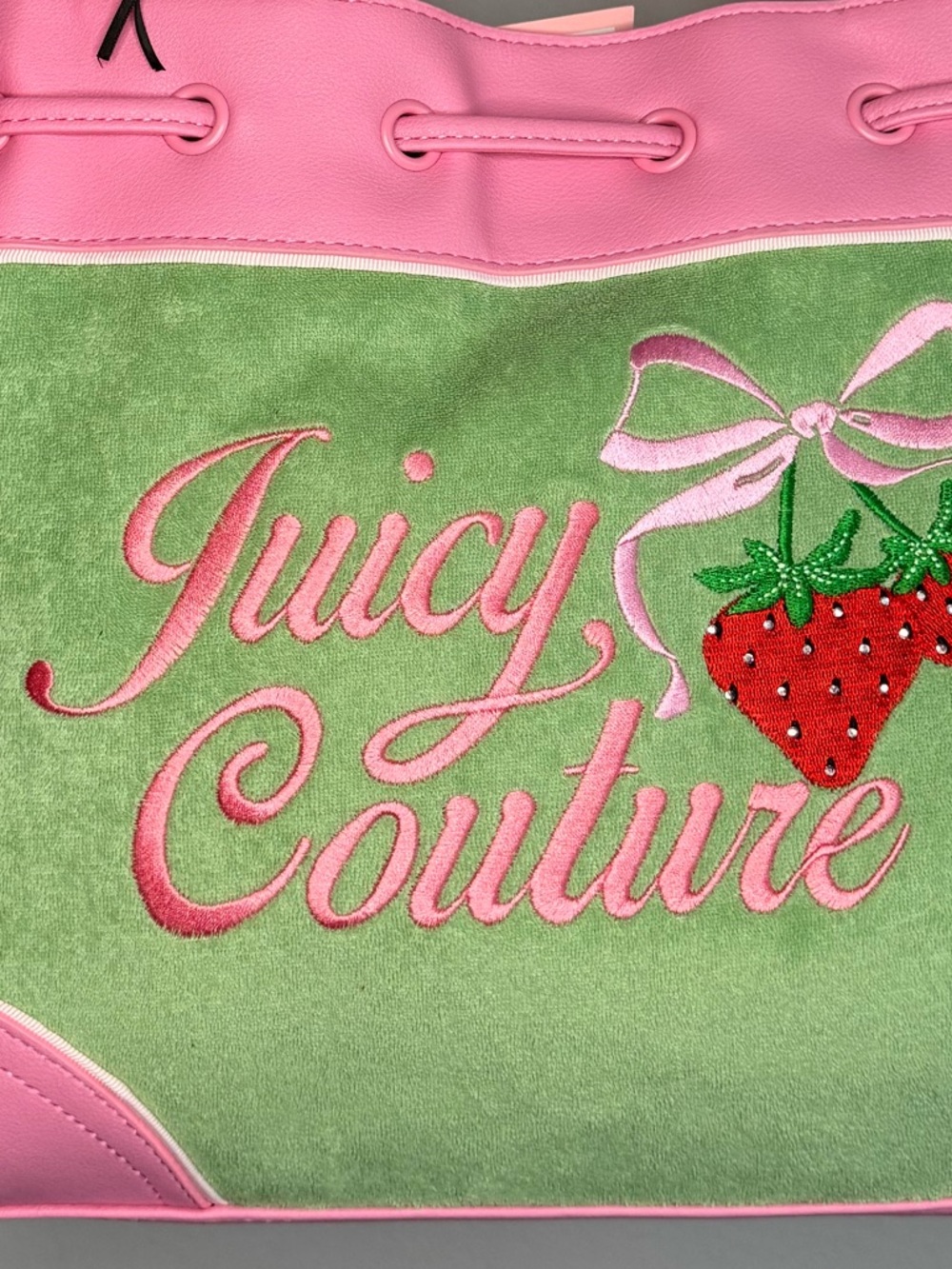 🆕 Juicy Couture Daydreamer Retro Green Strawberry Towel Terry Tote Pink Handles